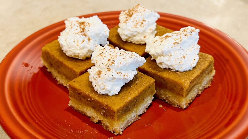 small pumpkin pie bars