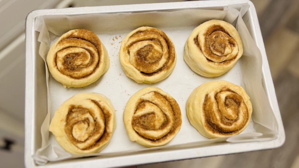 6 Cinnamon Rolls Before Rising